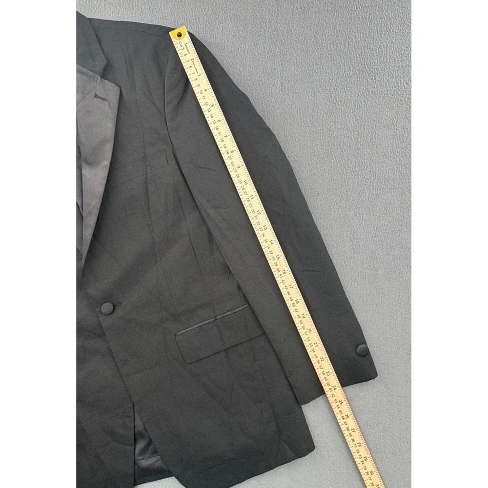 Neil Allyn Tuxedo Jacket 34R Black  Peak Lapel Single Button Coat Formalwear